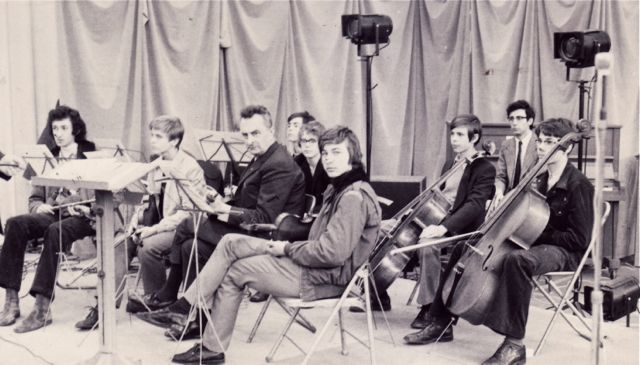 De nieuwe regel was dat we per partituur zoveel zouden betalen als onze leeftijd was. Dat was schrikken!